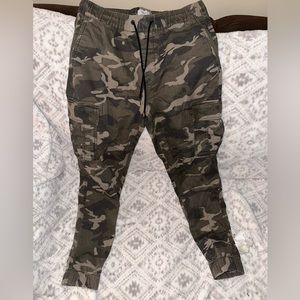 Men’s Old Navy Camo Jogger Pants